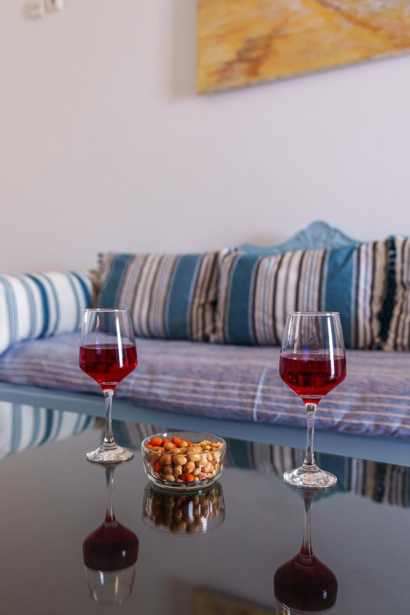 Blue Eyes Beach Villas Монолитос Экстерьер фото